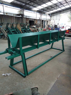 全滿機械 自動化進料扒皮機，引領木材加工新篇章